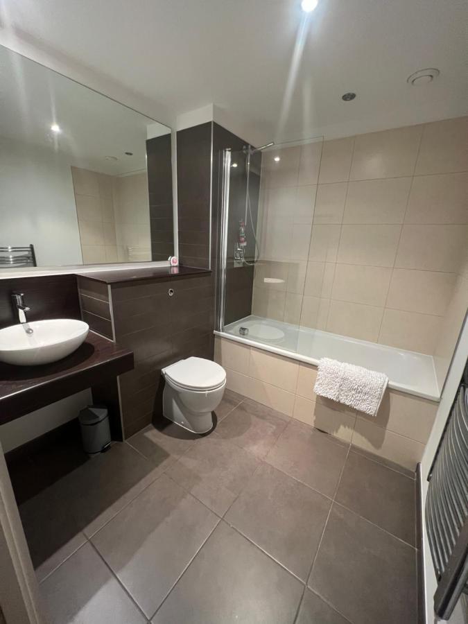 Bigkings Stylish 2 Bedroom Apartment With Free On Street Parking Mánchester Exterior foto